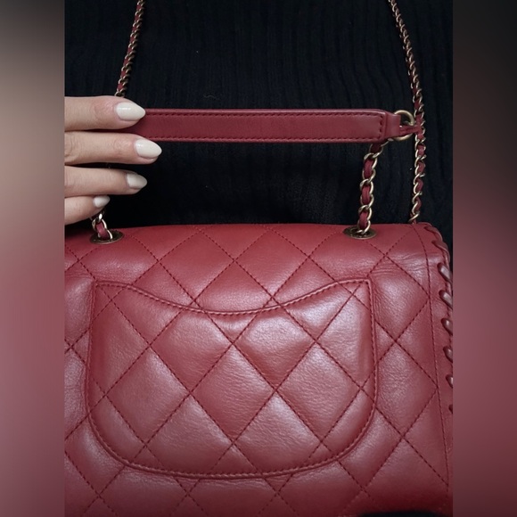 CHANEL ❤️ Excellent Condition Red Calfskin Leather Happy Stitch Shoulder Bag - Picture 6 of 7